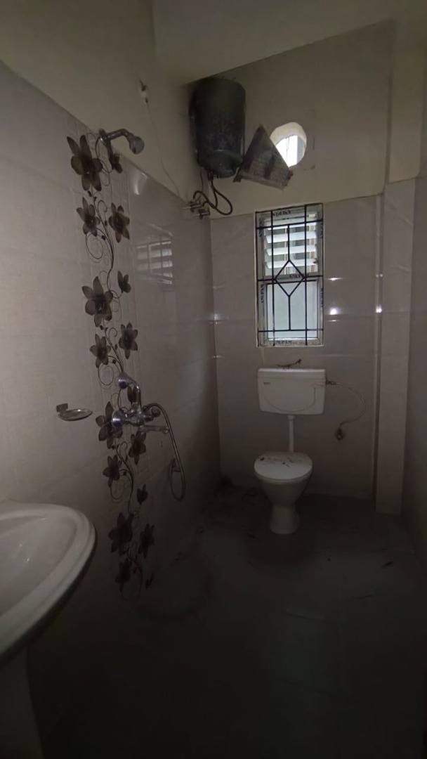 Unfurnished 3bhk in Swaraj Path, Resham Nagar, Khanapara, Guwahati, Assam, India for Rent